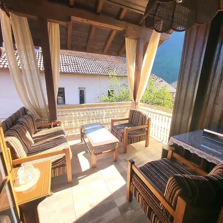 Yoni-guesthouse Bŭnzarito